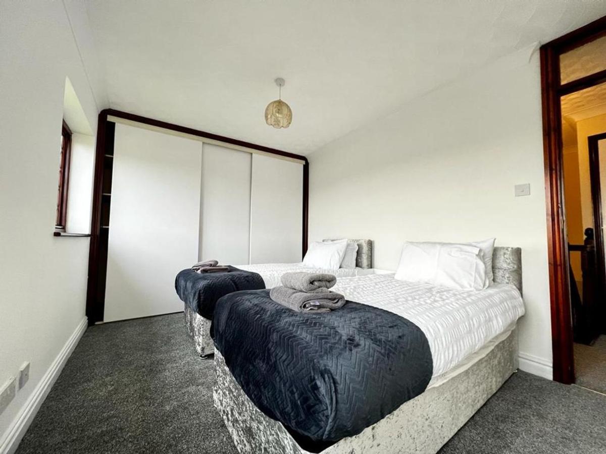 The Deja View House By Incredible Stay Peterborough Eksteriør billede